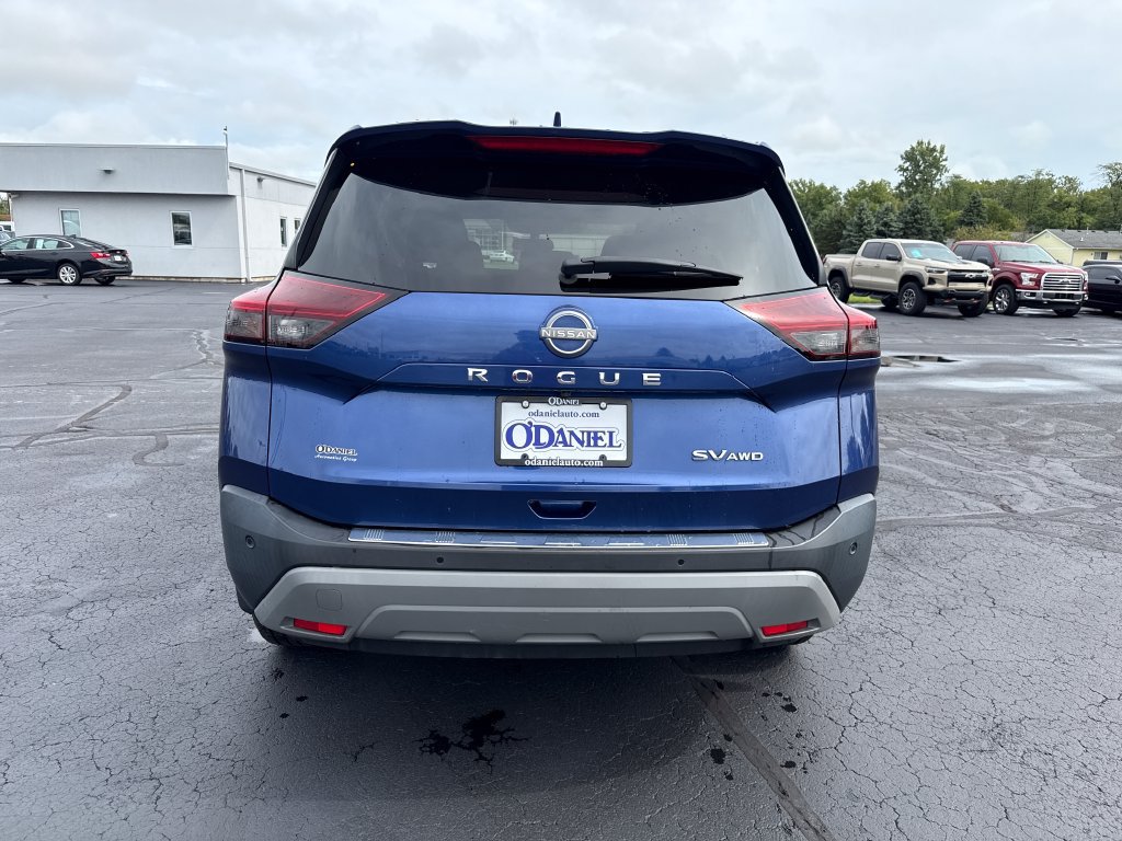 Used 2023 Nissan Rogue SV AWD/4WD image 6