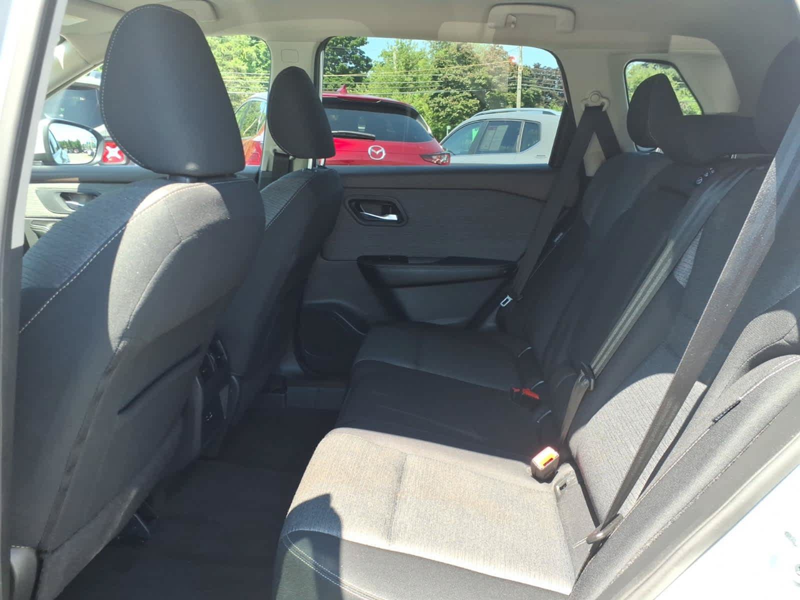 Certified 2022 Nissan Rogue SV AWD/4WD image 13