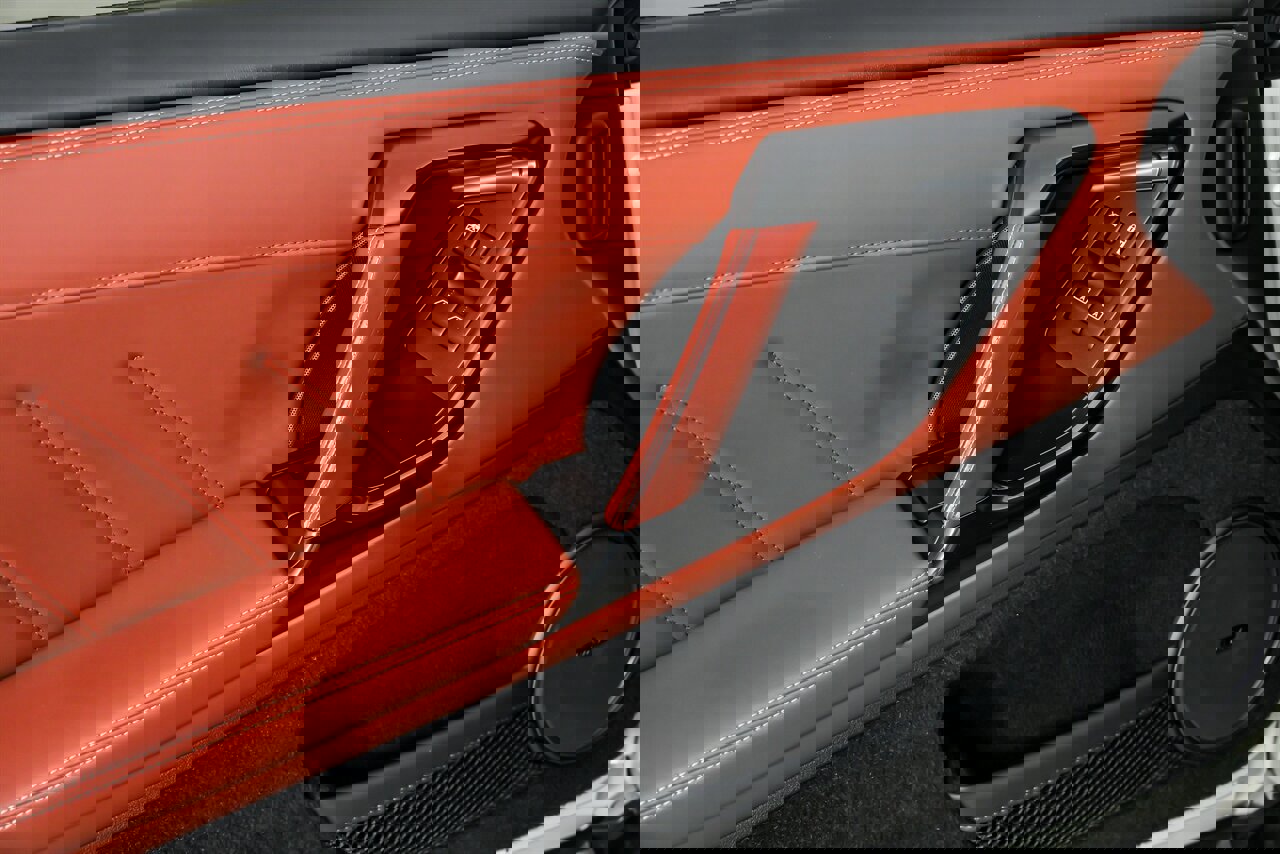 Used 2019 Nissan GT-R Premium w/ Premium Interior Package image 20