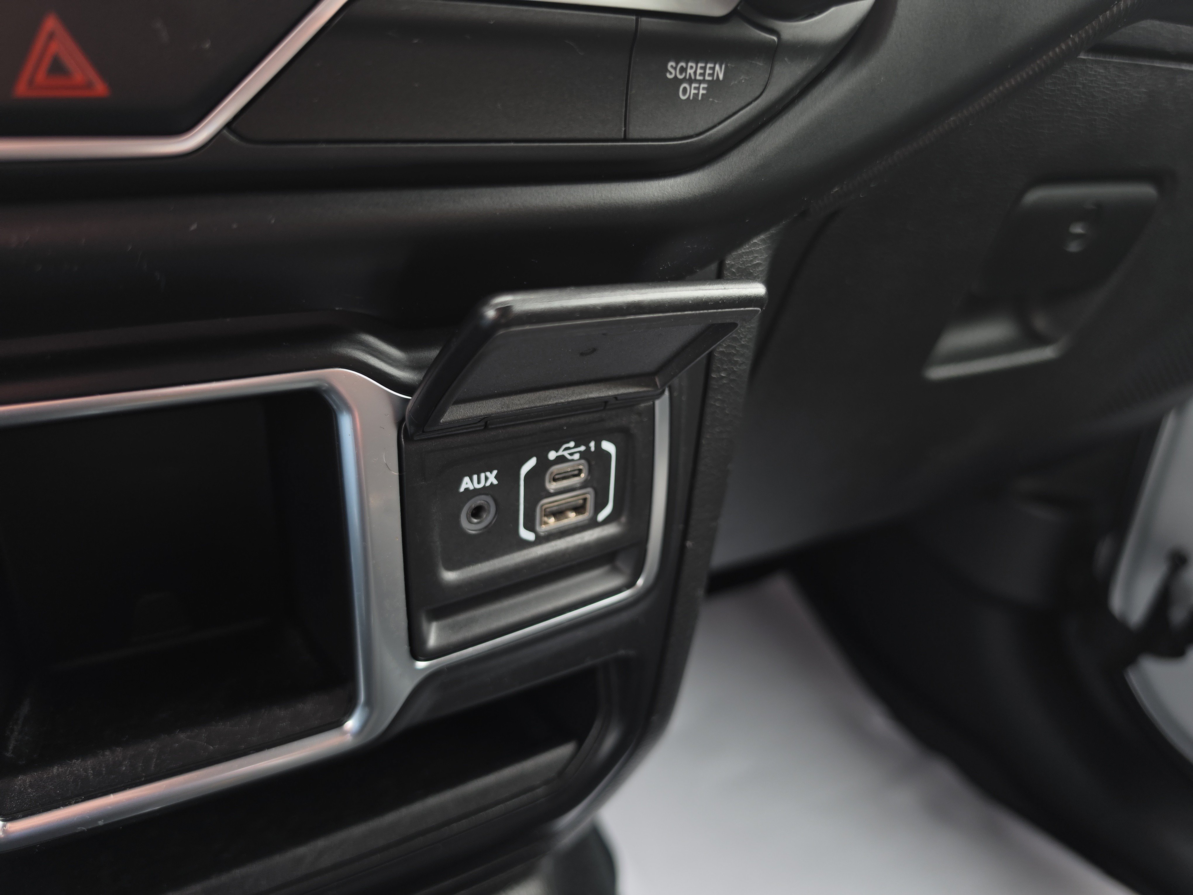 Used 2022 Jeep Gladiator Sport AWD/4WD image 28