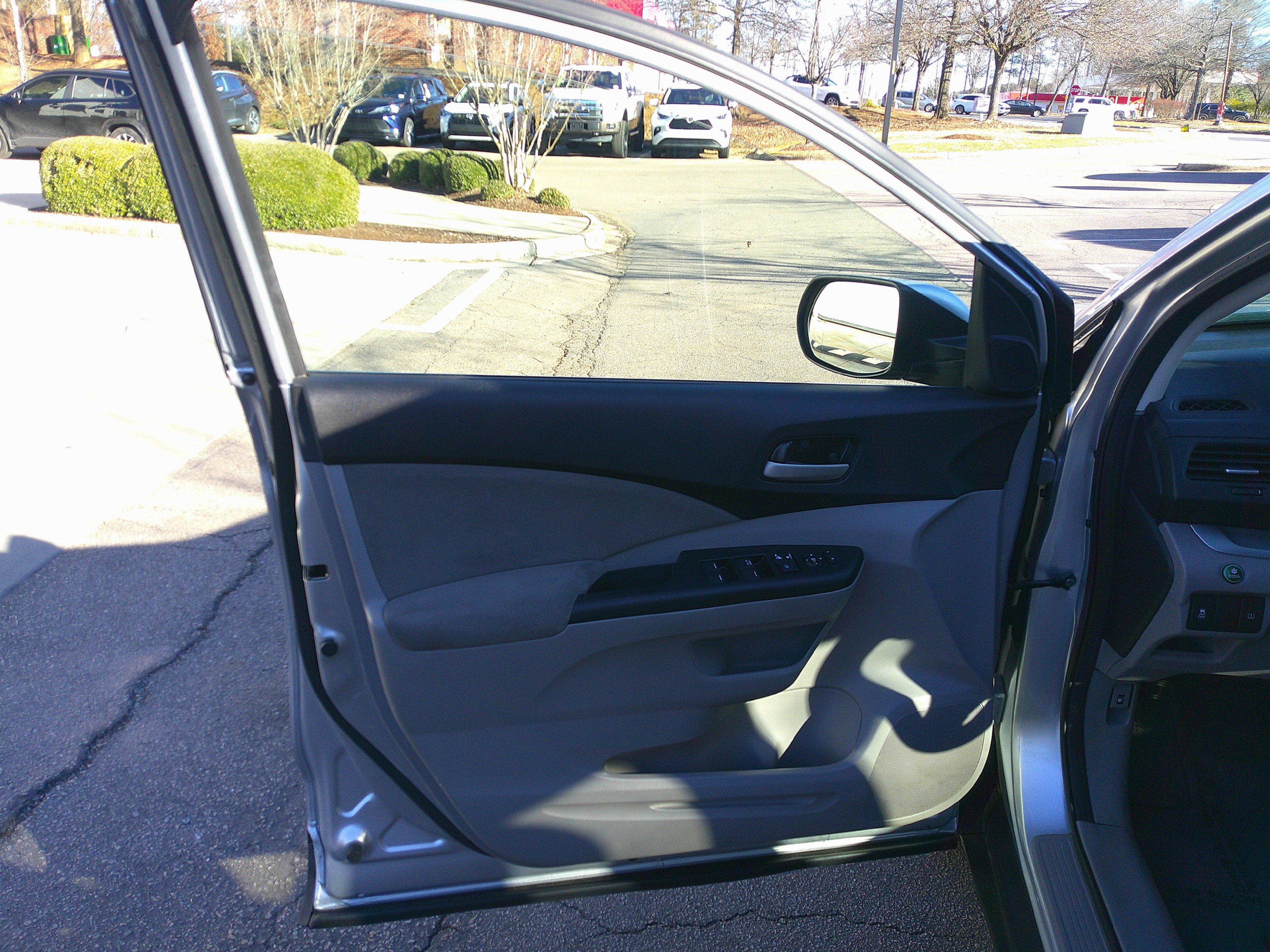 Used 2014 Honda CR-V EX image 17