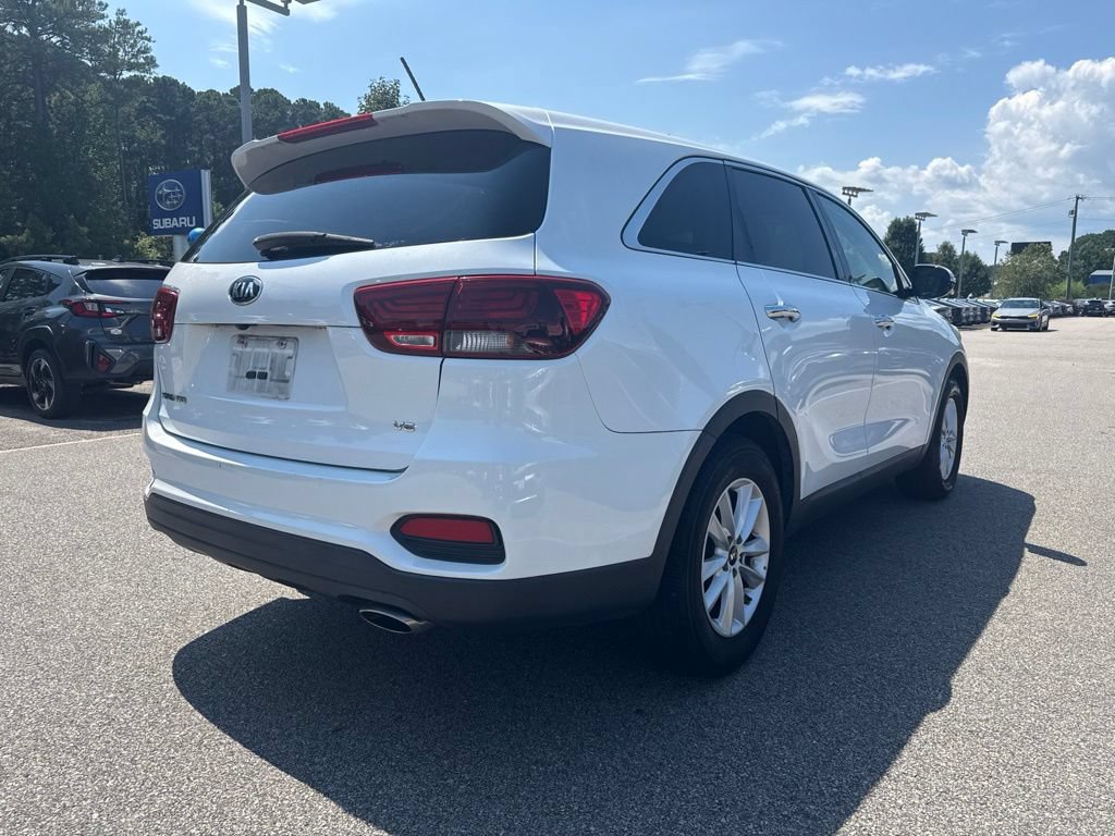 Used 2019 Kia Sorento FWD V6 image 5