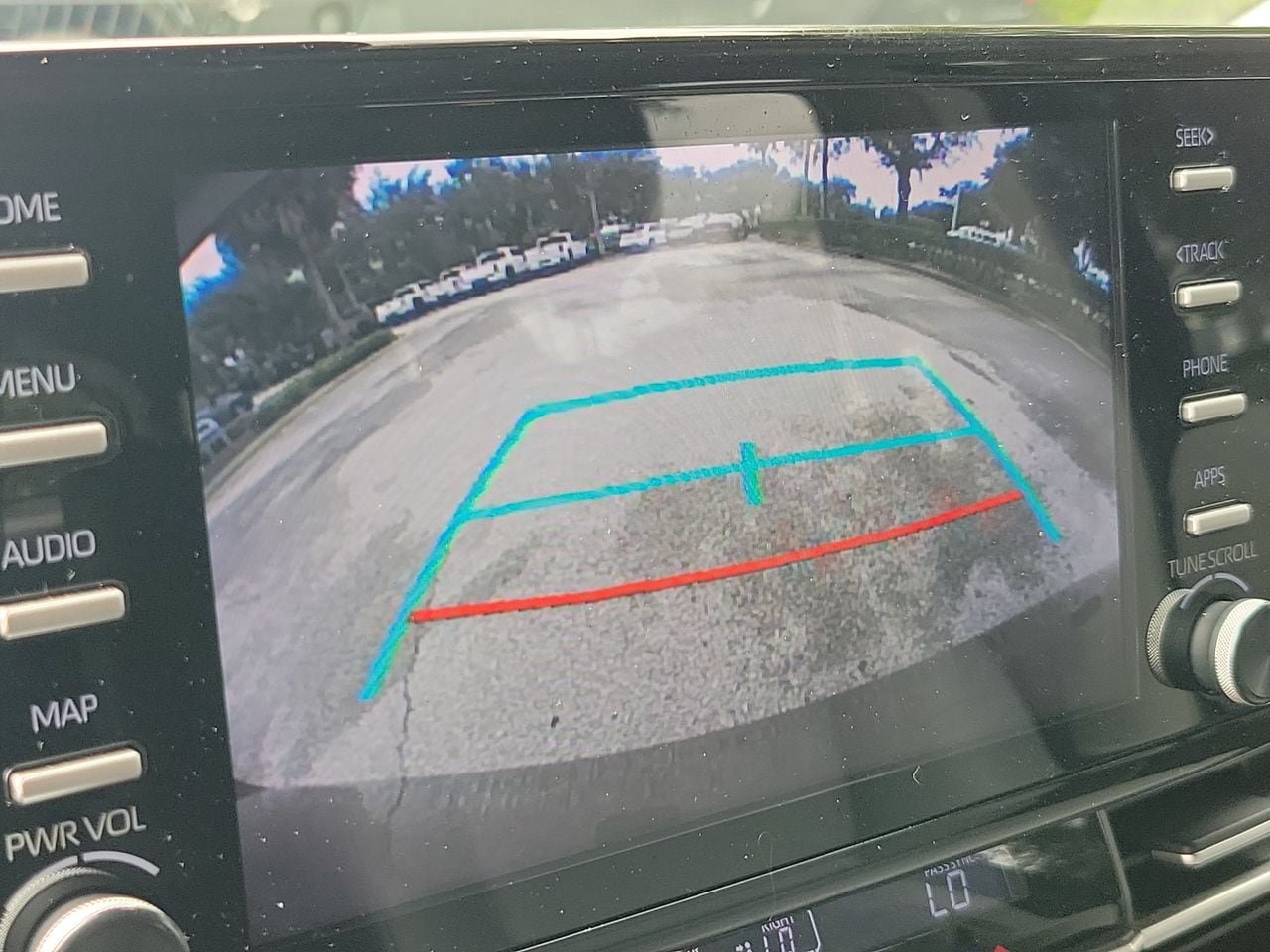 Used 2023 Toyota Sienna XLE FWD image 26