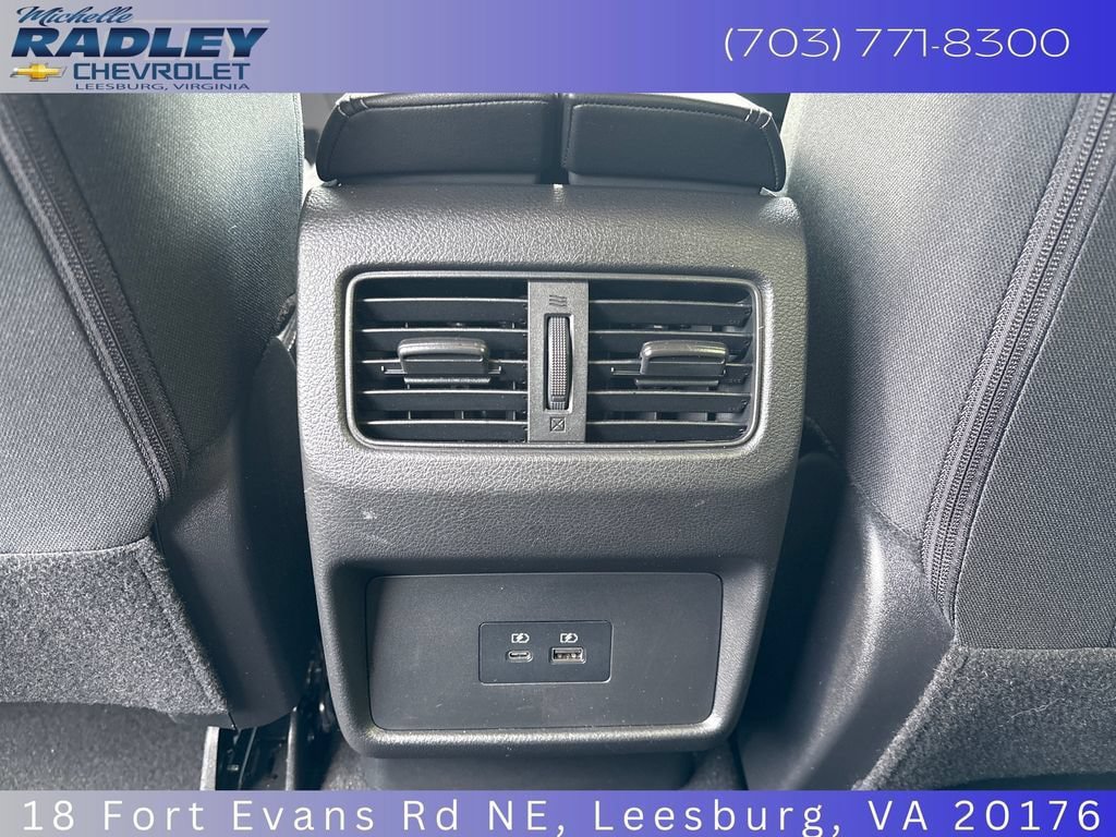 Used 2023 Nissan Rogue SV AWD/4WD image 24