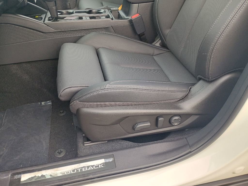 New 2026 Subaru Outback Touring AWD/4WD image 10