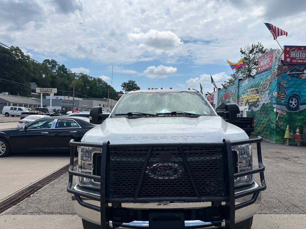 Used 2017 Ford F350 XL AWD/4WD image 2