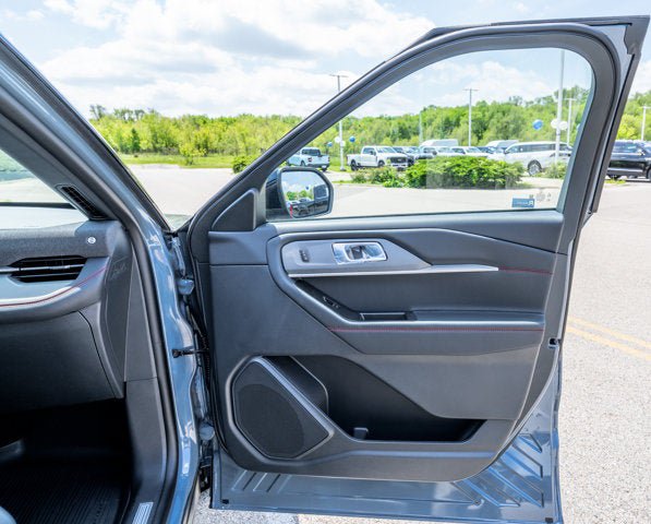 New 2026 Ford Explorer ST-Line w/ ST-Line Street Pack AWD/4WD image 22