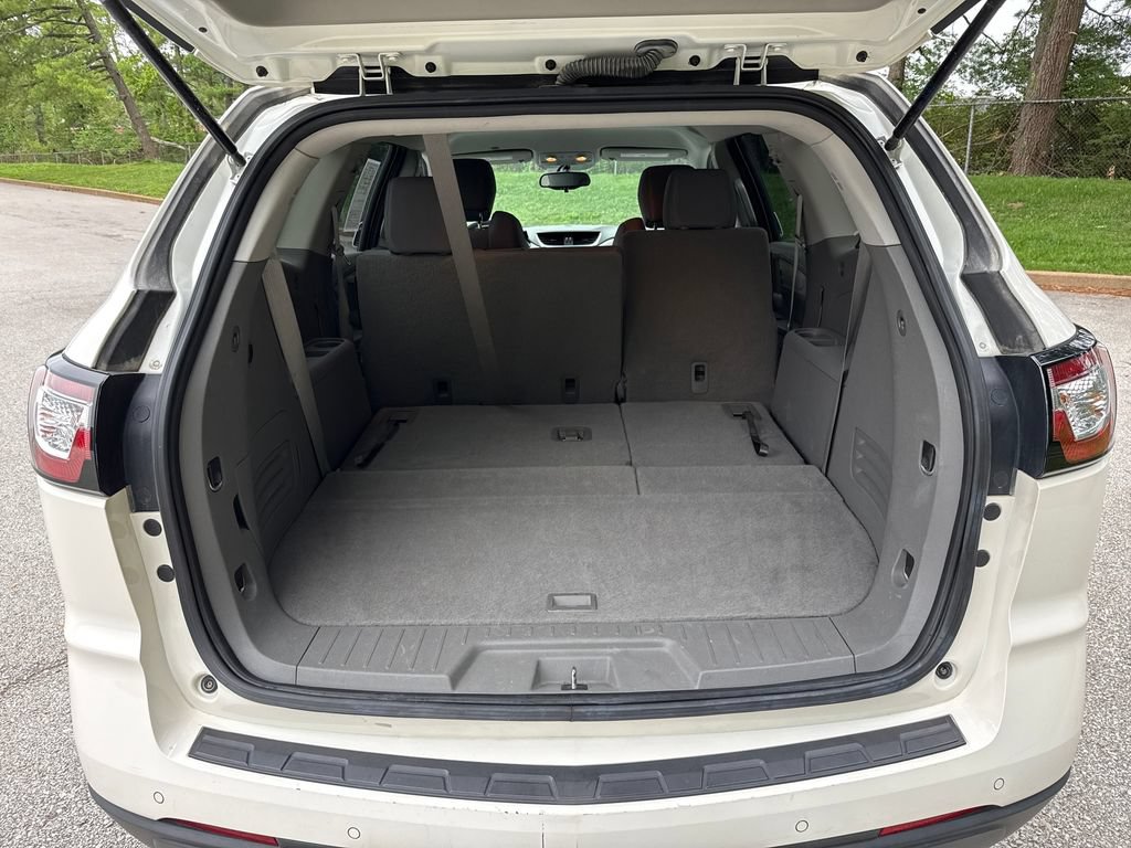 Used 2015 Chevrolet Traverse LT FWD image 26