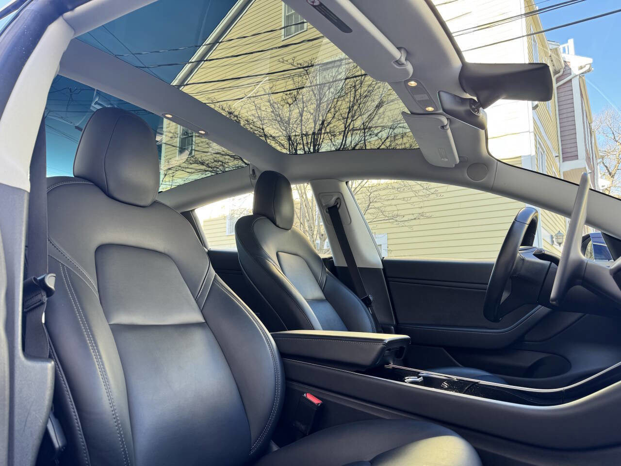 Used 2018 Tesla Model 3 Long Range image 16