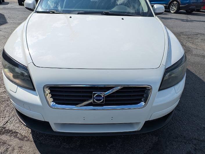 Used 2009 Volvo C30 FWD image 8