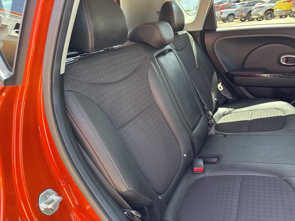 Used 2018 Kia Soul ! w/ Tech Package FWD image 19