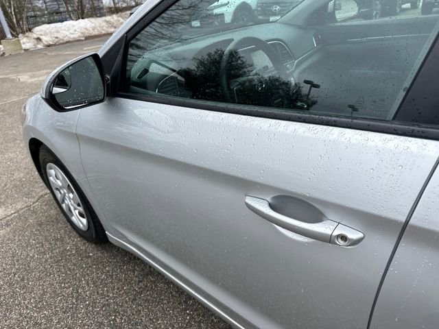 Used 2018 Hyundai Elantra SE w/ SE Connectivity Package 04 image 12