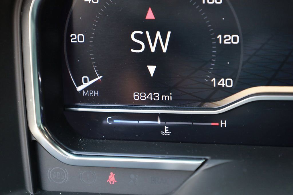 Used 2025 GMC Sierra 3500 AT4 w/ AT4 Premium Plus Package image 15