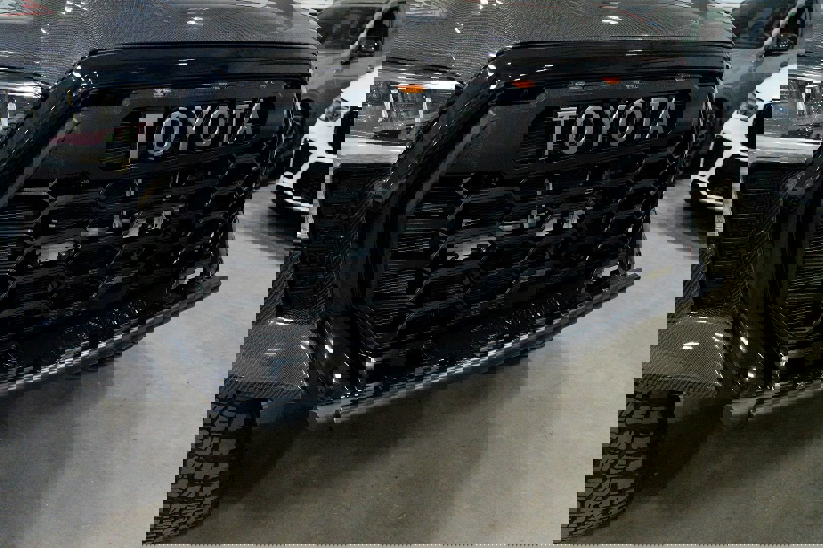 Used 2024 Toyota Tundra Limited image 17