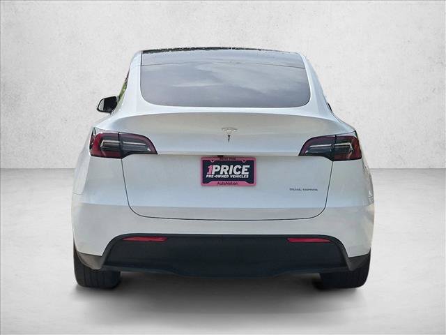 Used 2024 Tesla Model Y Long Range AWD/4WD image 7