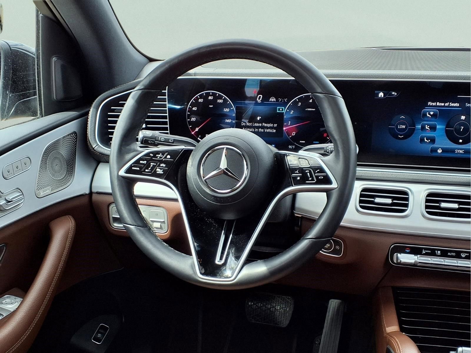Used 2025 Mercedes-Benz GLS 450 4MATIC image 14