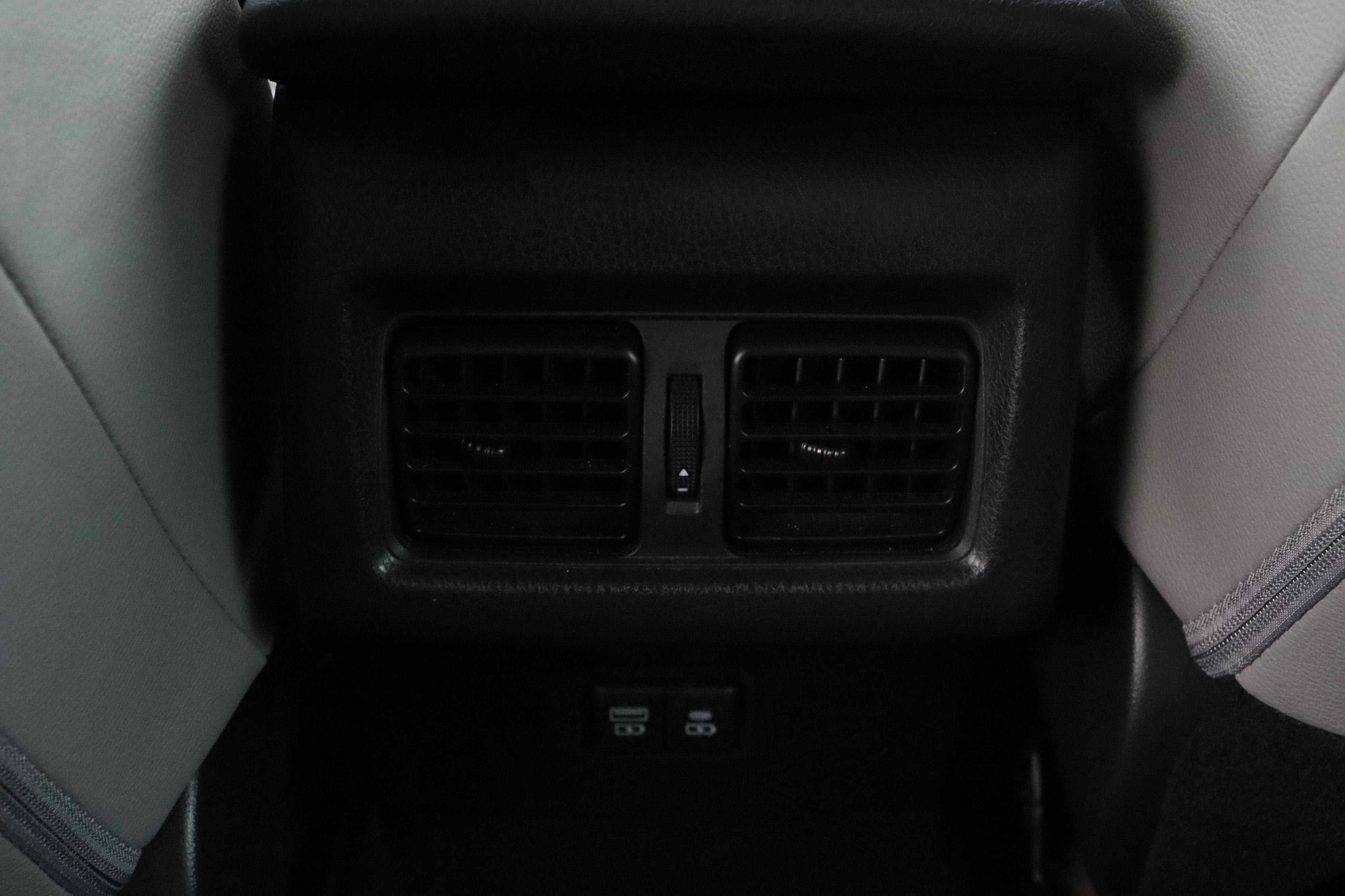 Certified 2025 Toyota Camry SE image 29