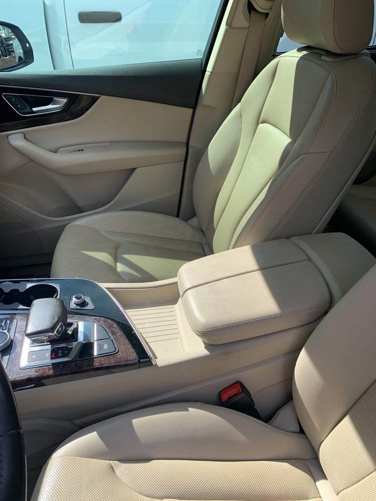 Used 2017 Audi Q7 3.0T Premium Plus image 32