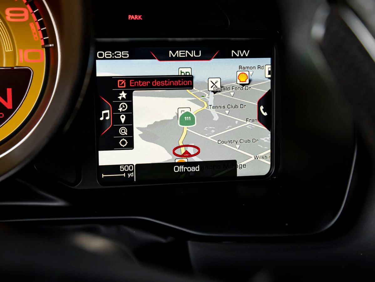 Used 2022 Ferrari F8 Tributo RWD image 23