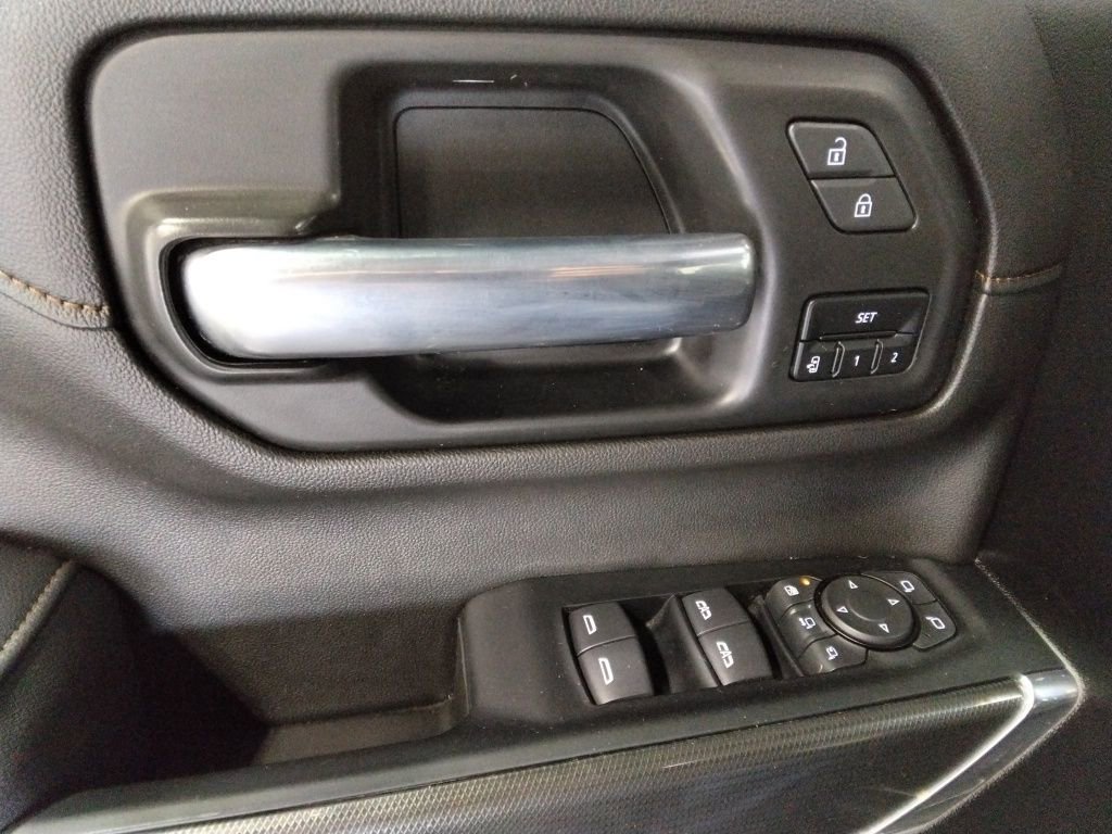 Used 2023 GMC Sierra 2500 AT4 w/ AT4 Preferred Package image 31