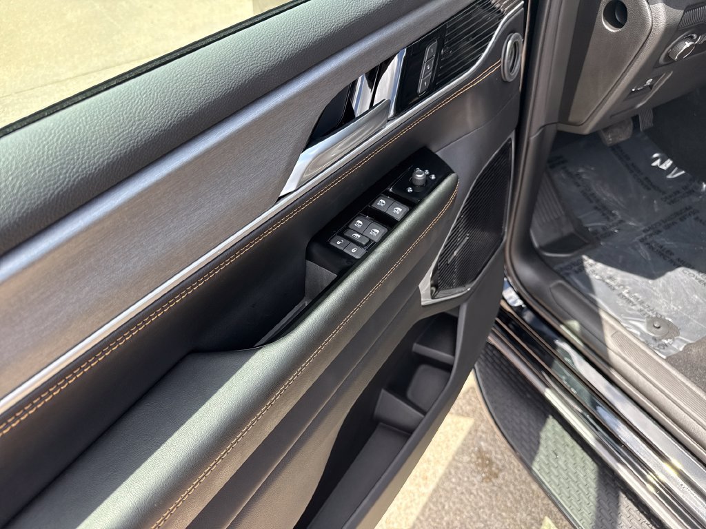 New 2026 Jeep Grand Wagoneer L 4WD image 12