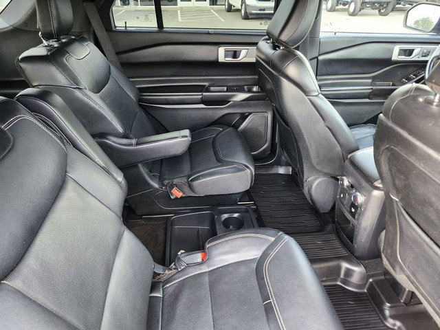 Used 2020 Ford Explorer ST image 32