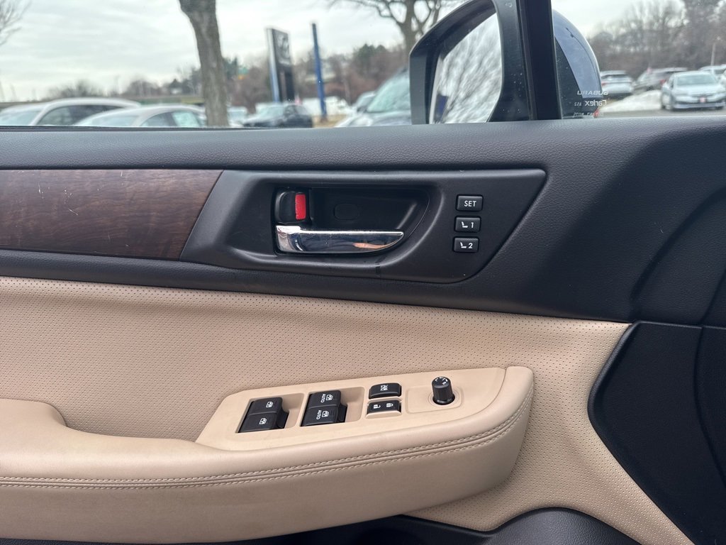 Used 2015 Subaru Outback 3.6R Limited image 18