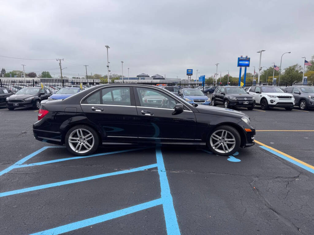 Used 2014 Mercedes-Benz C 300 4MATIC Sedan image 29