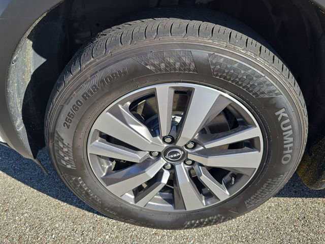 Certified 2022 Nissan Pathfinder SL w/ Lighting Package (N92) image 10