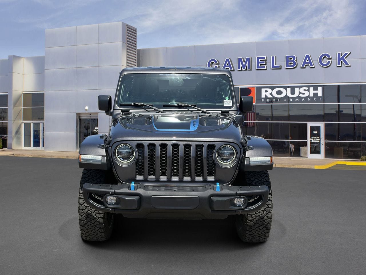 Used 2022 Jeep Wrangler Unlimited Rubicon 4xe w/ Steel Bumper Group AWD/4WD image 8