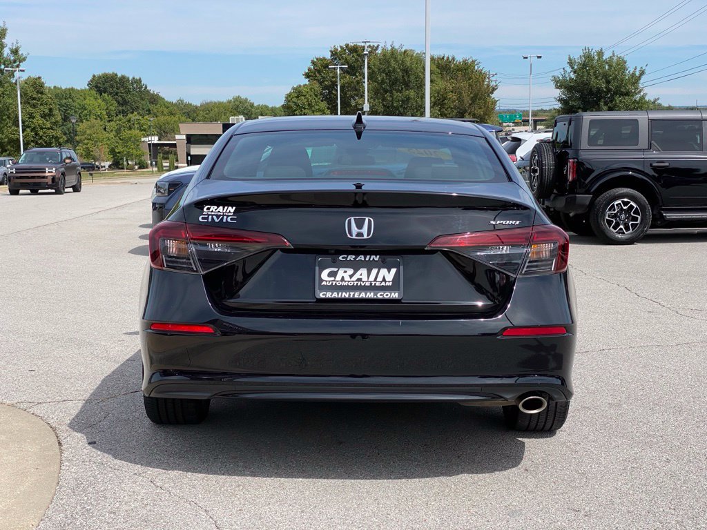 Used 2025 Honda Civic Sport image 6