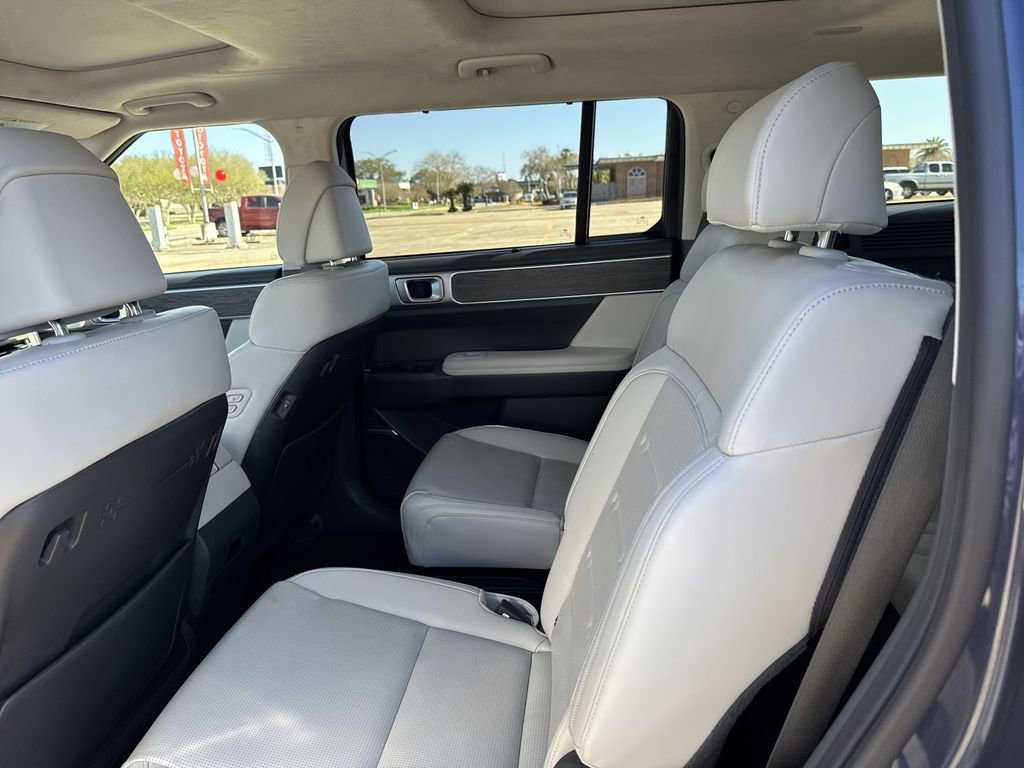Used 2025 Hyundai Santa Fe Calligraphy image 29