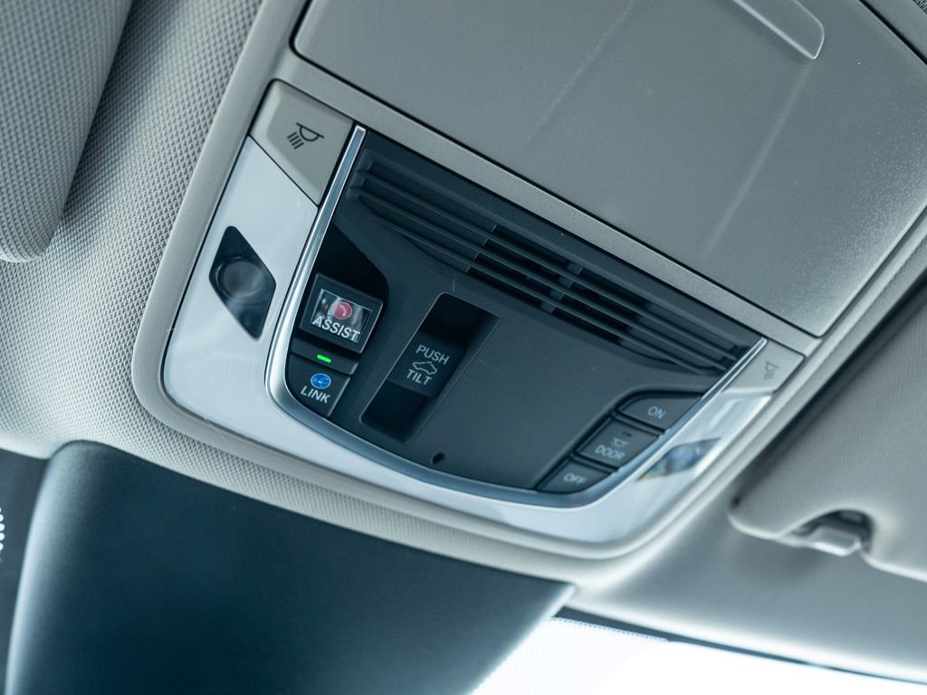 Certified 2025 Acura TLX Technology Package image 37