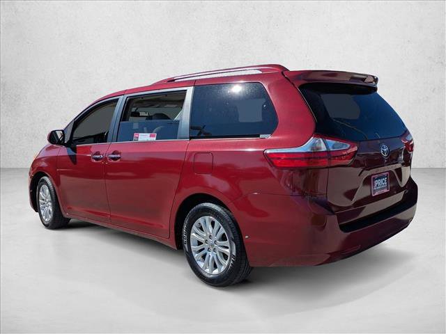 Used 2015 Toyota Sienna XLE image 8