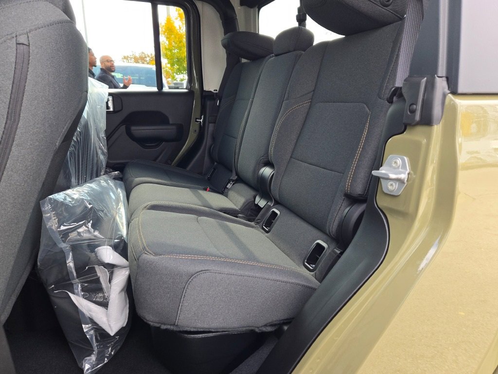 New 2026 Jeep Gladiator Sport image 19