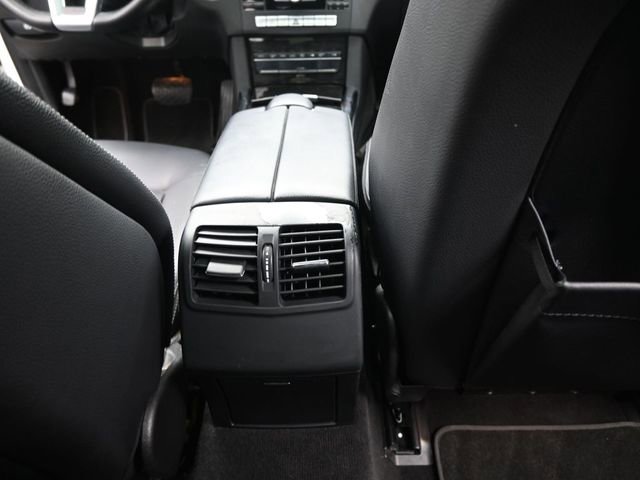 Used 2014 Mercedes-Benz E 350 Sedan image 27