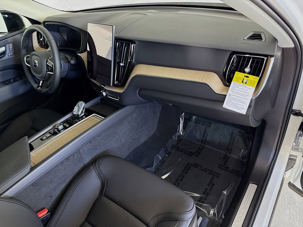 New 2026 Volvo XC60 B5 Core image 29