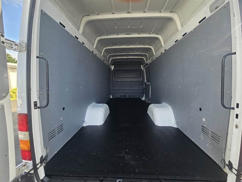 Used 2005 Dodge Sprinter 3500 w/ Cargo Group I RWD image 15
