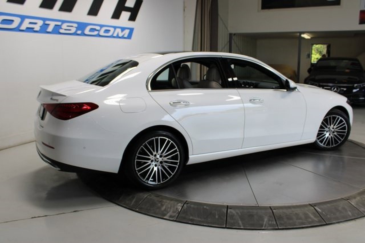 Used 2024 Mercedes-Benz C 300 4MATIC Sedan w/ Exclusive Trim Package image 6