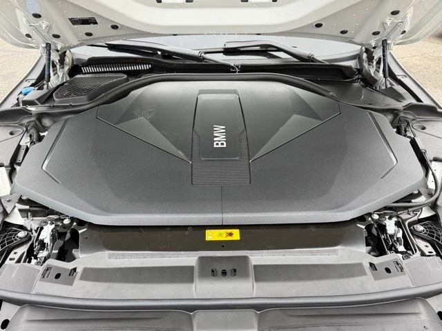 Used 2025 BMW i5 xDrive40 w/ M Sport Package image 31