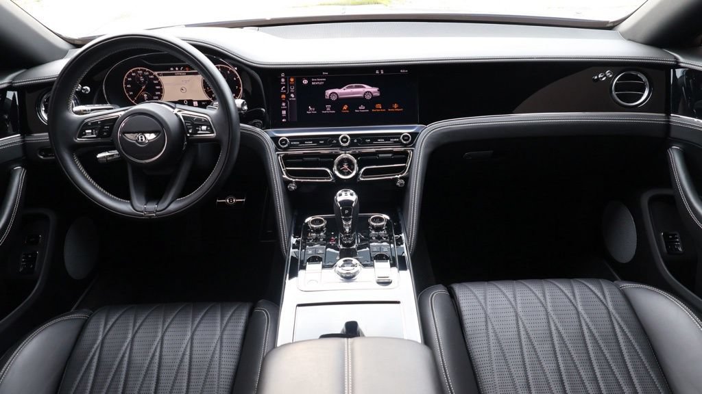 Used 2022 Bentley Flying Spur V8 AWD/4WD image 17