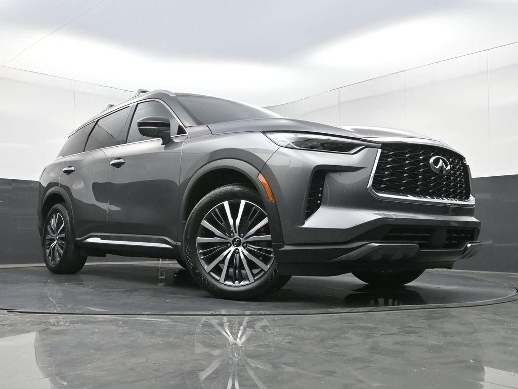 Used 2023 INFINITI QX60 Sensory w/ Cargo Package image 31
