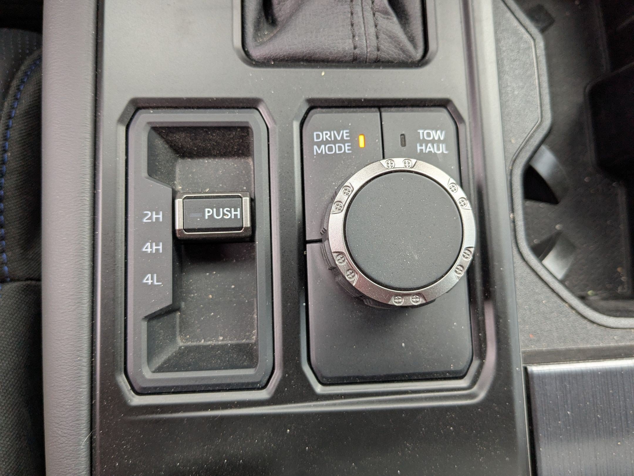Used 2026 Toyota Tundra Platinum AWD/4WD image 25