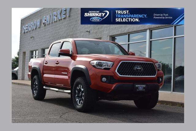 Used 2018 Toyota Tacoma TRD Off-Road w/ Technology Package AWD/4WD image 1