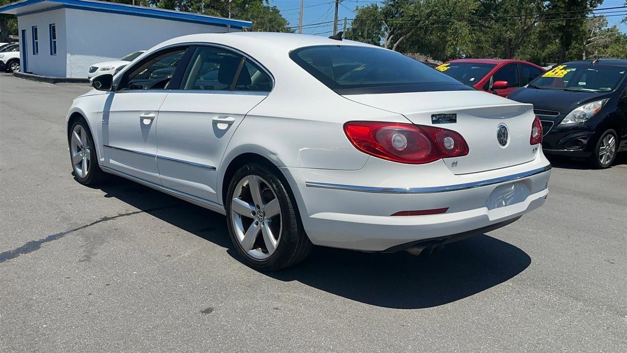Used 2011 Volkswagen CC Lux Plus FWD image 9