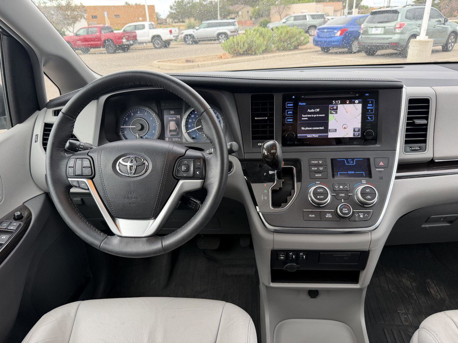 Used 2017 Toyota Sienna XLE w/ XLE Navigation Package FWD image 23