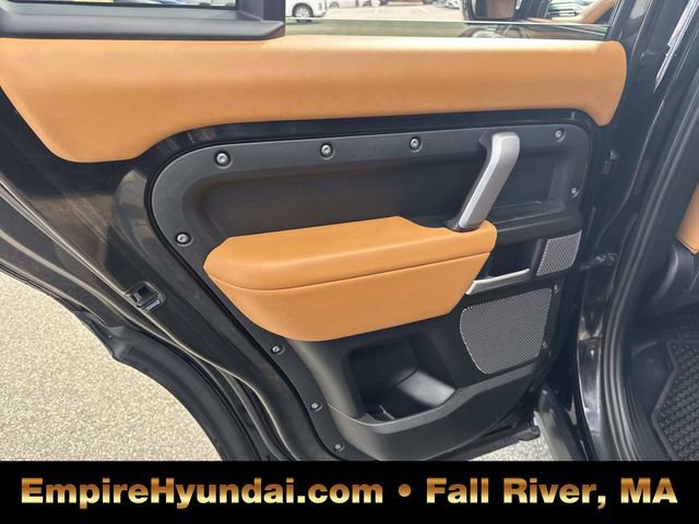 Used 2024 Land Rover Defender 110 V8 image 15