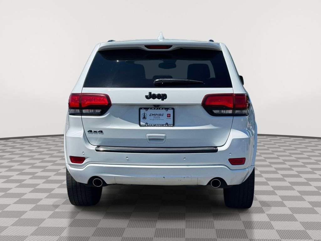 Used 2015 Jeep Grand Cherokee Altitude AWD/4WD image 5