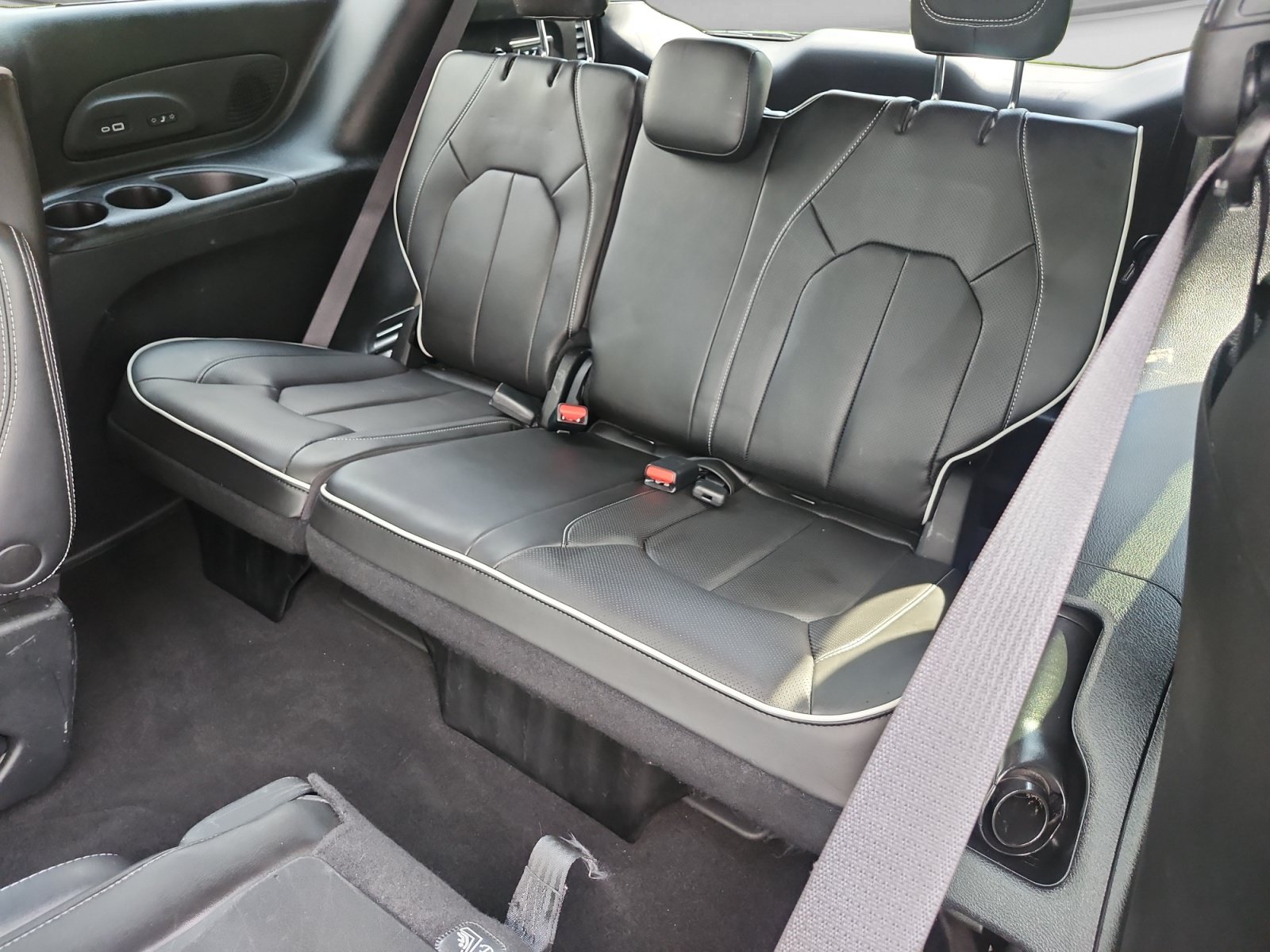 Used 2022 Chrysler Pacifica Limited w/ S Appearance Package FWD image 14