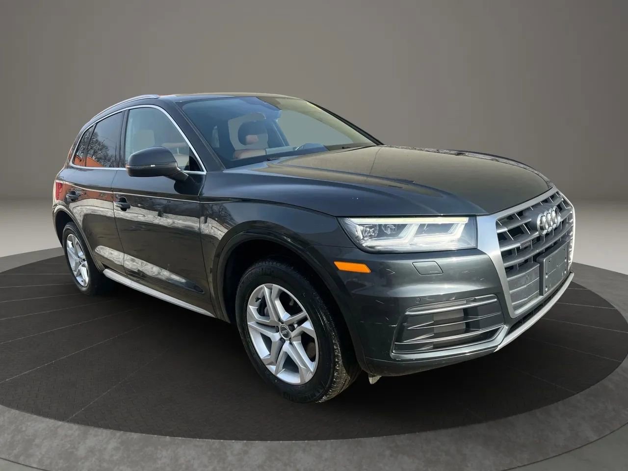 Used 2018 Audi Q5 2.0T Premium Plus w/ Premium Plus Package image 3